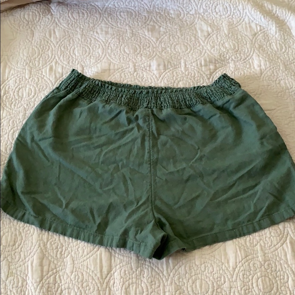 Linen High Rise Shorts